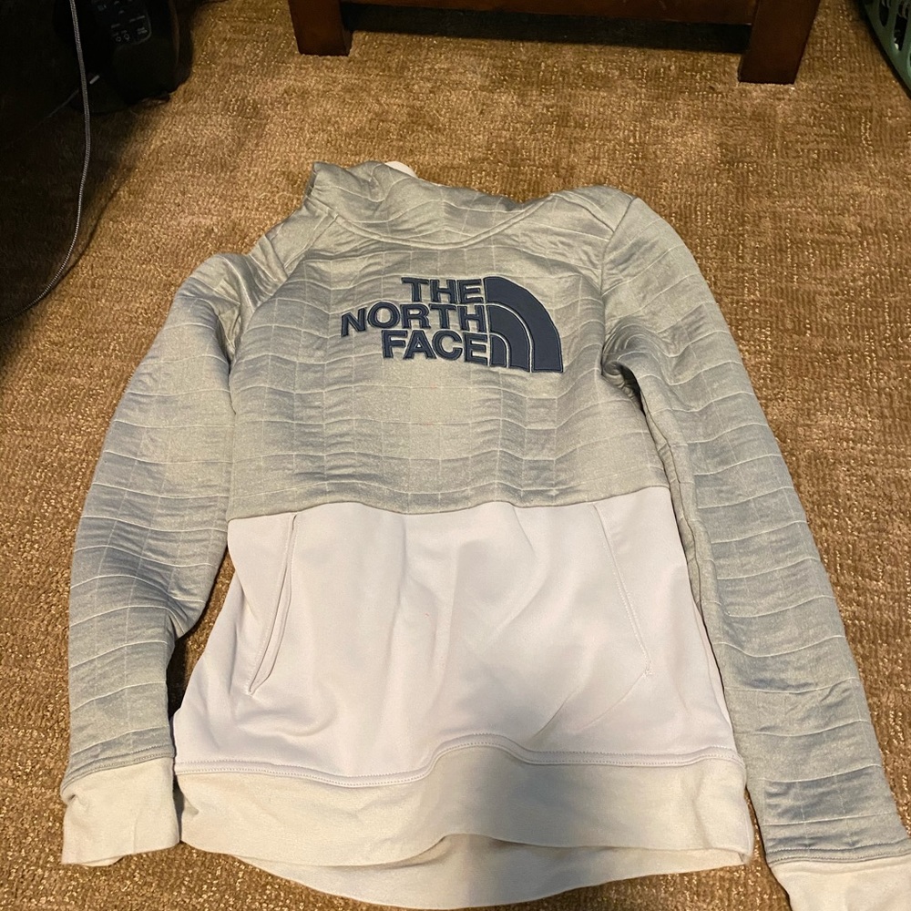 North Face Pull Over - image 1